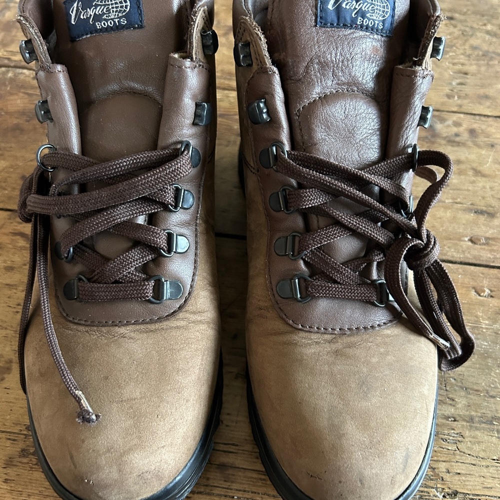 VASQUE men's boots 7930 8.5 M